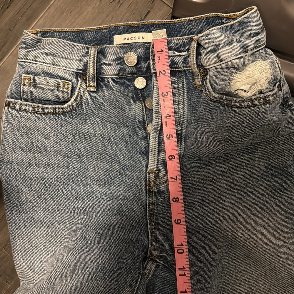 High rise straight jean. These are a size 22! But fit more like a 23 - Picture 6 of 6
